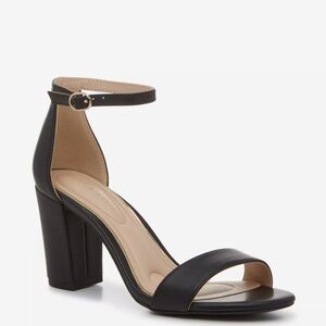 Kelly & Katie Hailee Black Women's Sandals